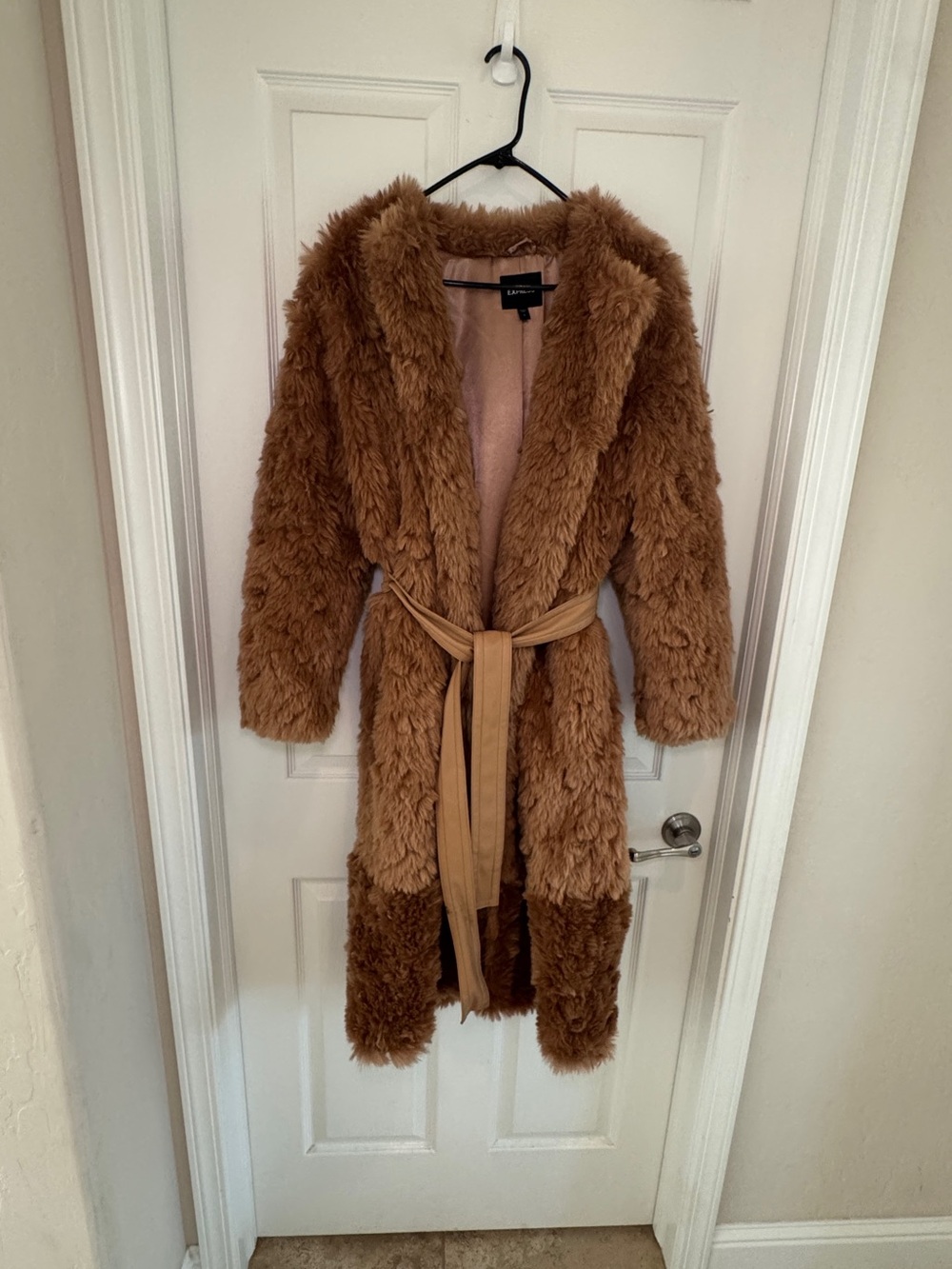Express Plush Faux Fur Jacket in Camel - Picture 5 of 8